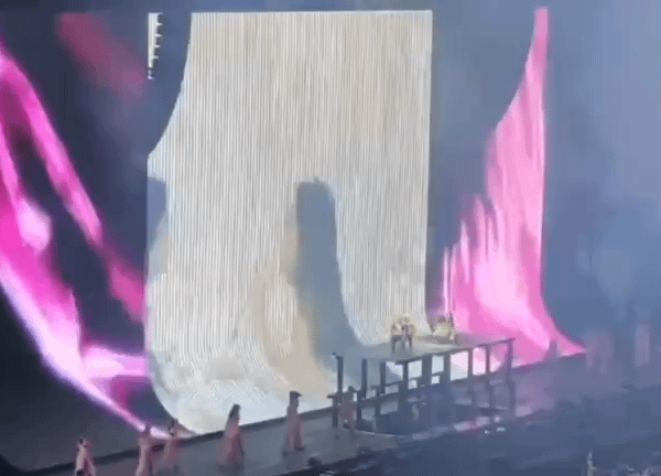 Blackpink successfully completes first concert in London