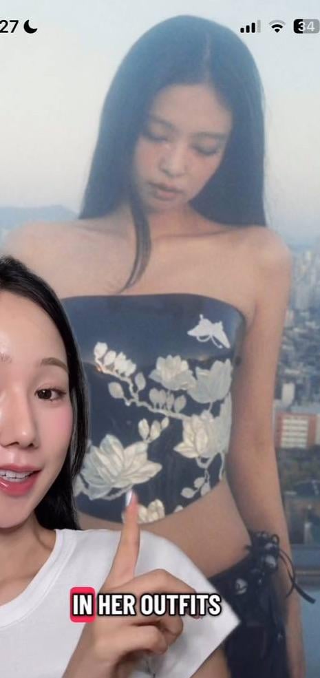 Does anyone know which clothing brand is this?