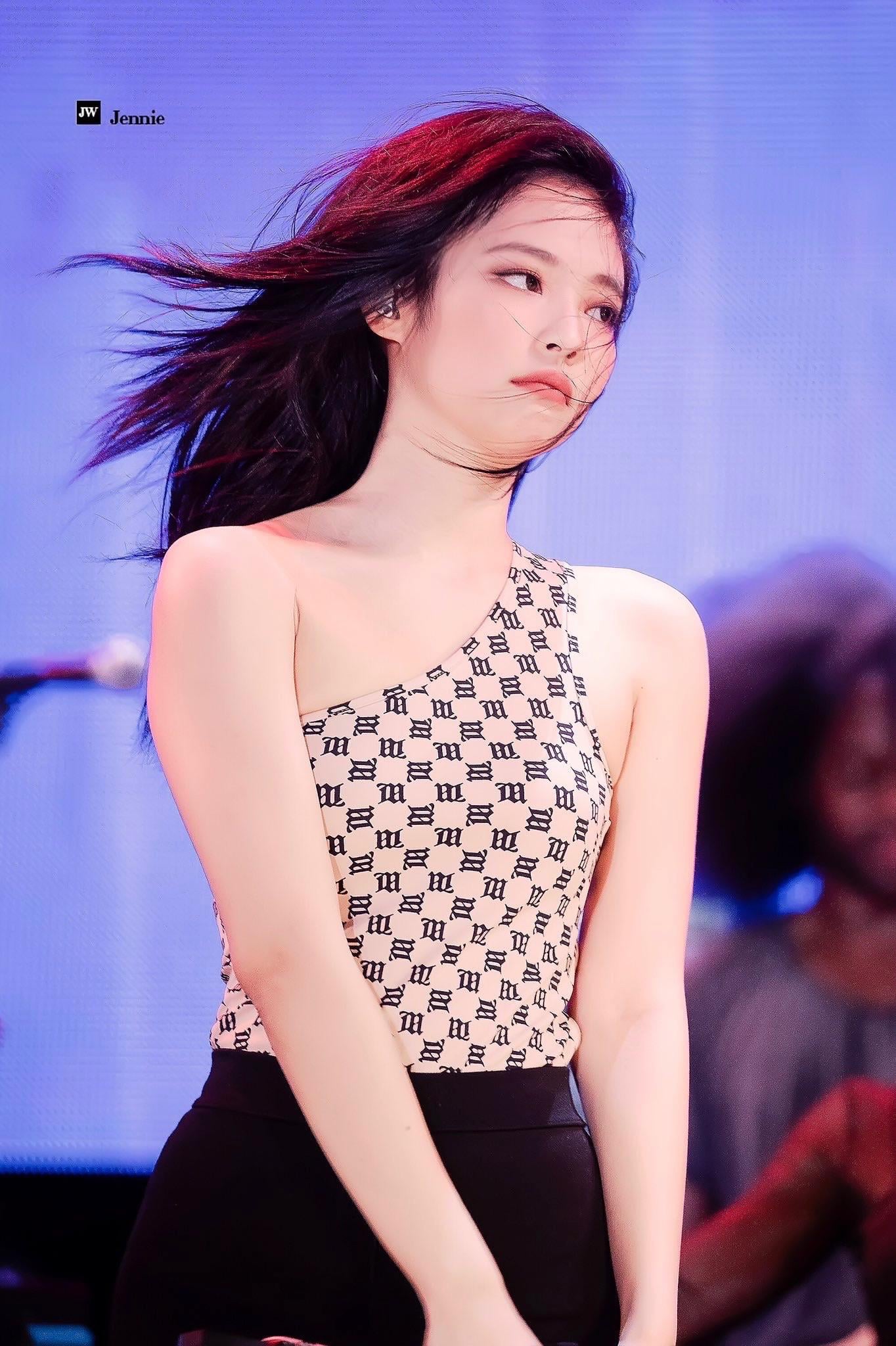 190907 Jennie
