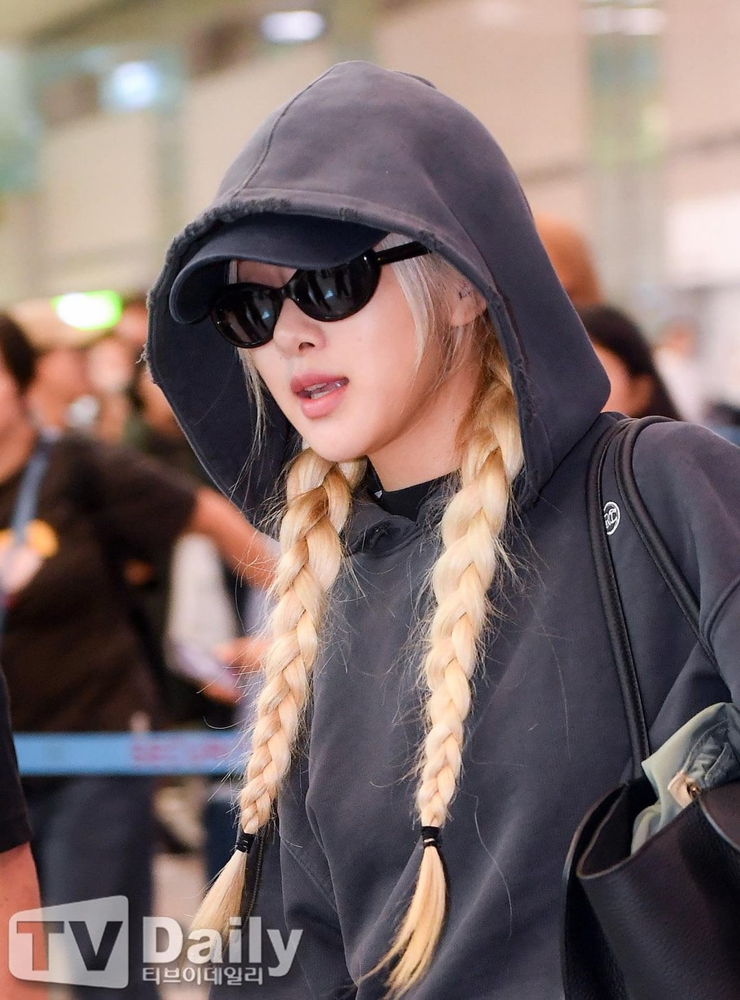 250825 ROSÉ @ Incheon International Airport (Arrival)