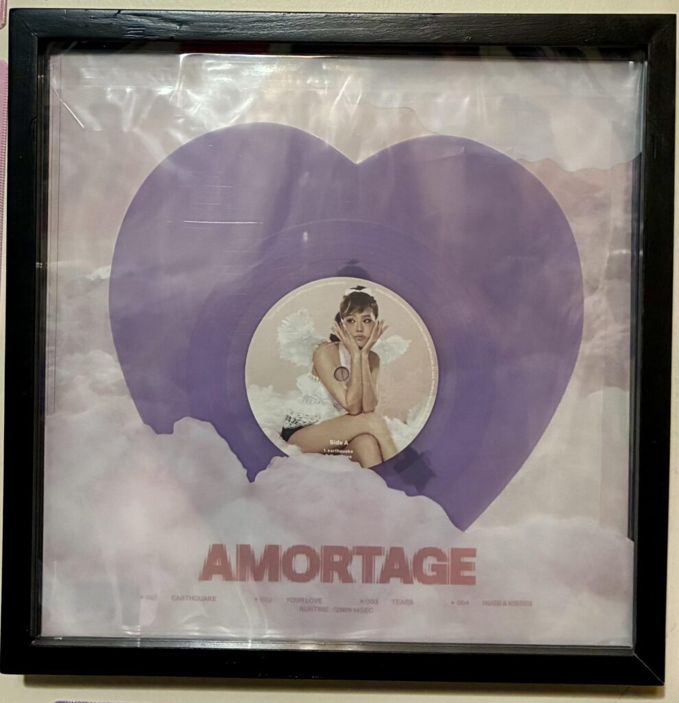 Finally got my heart-shaped Amortage vinyl framed and mounted