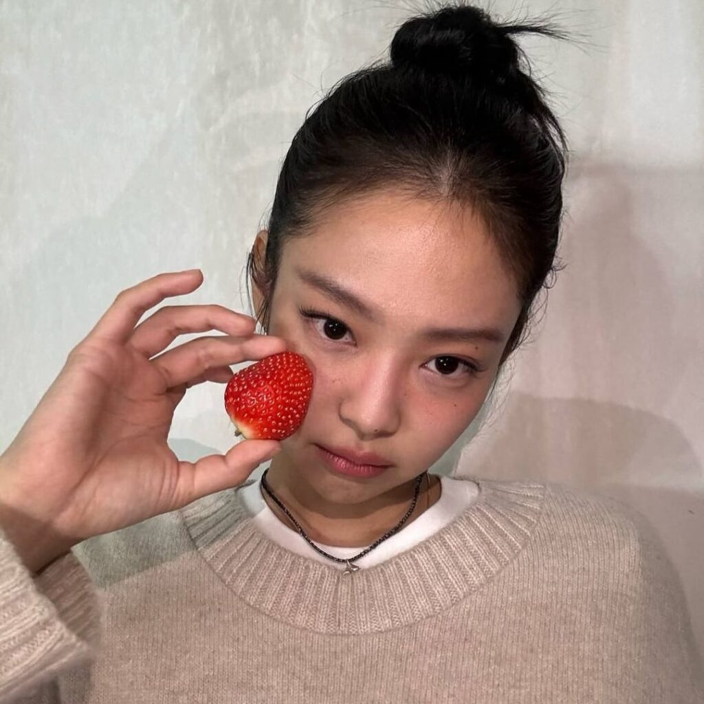 231205 Jennie Instagram Update