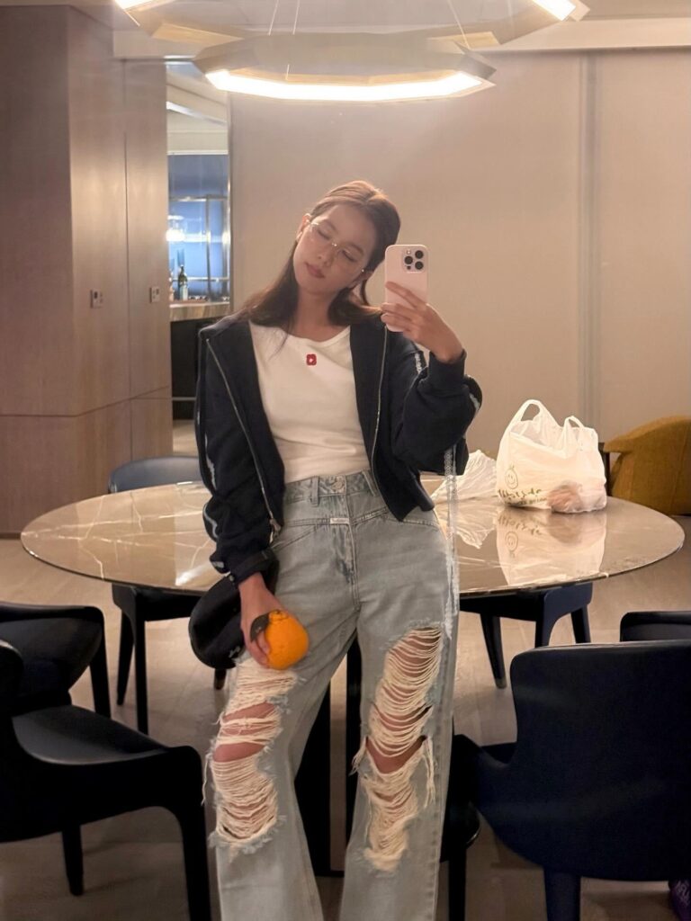 Jisoo - 250427