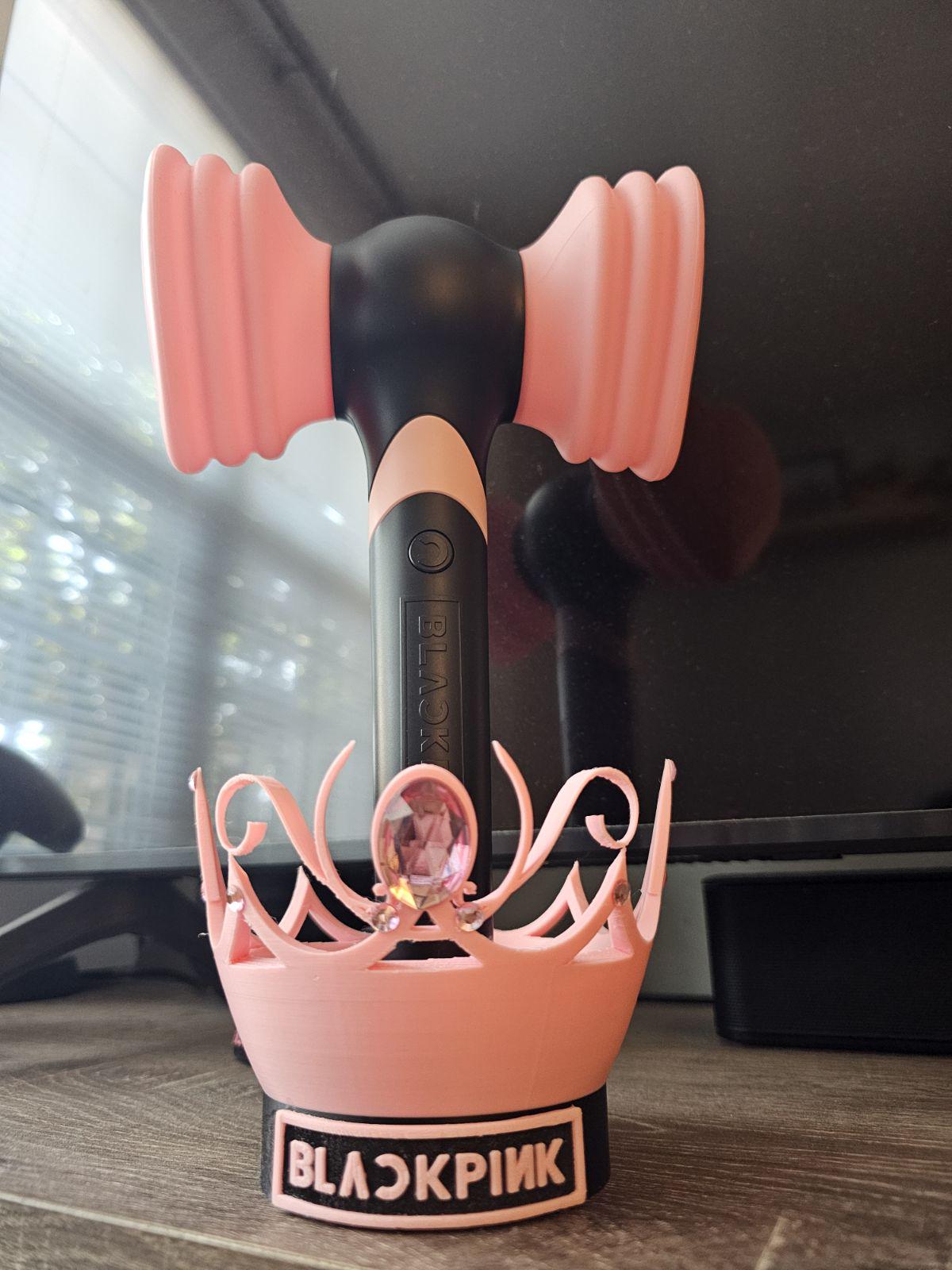 250812 Designed and 3D printed a stand for my light stick!