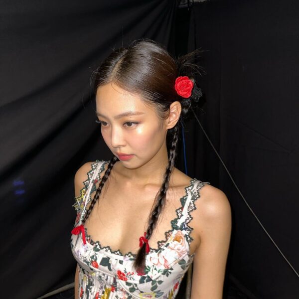 230522 Jennie Instagram Update