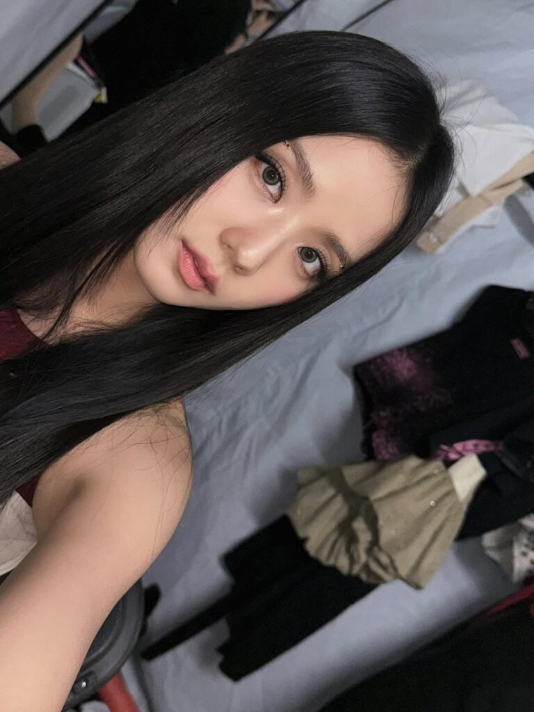 250822 Jisoo IG Update