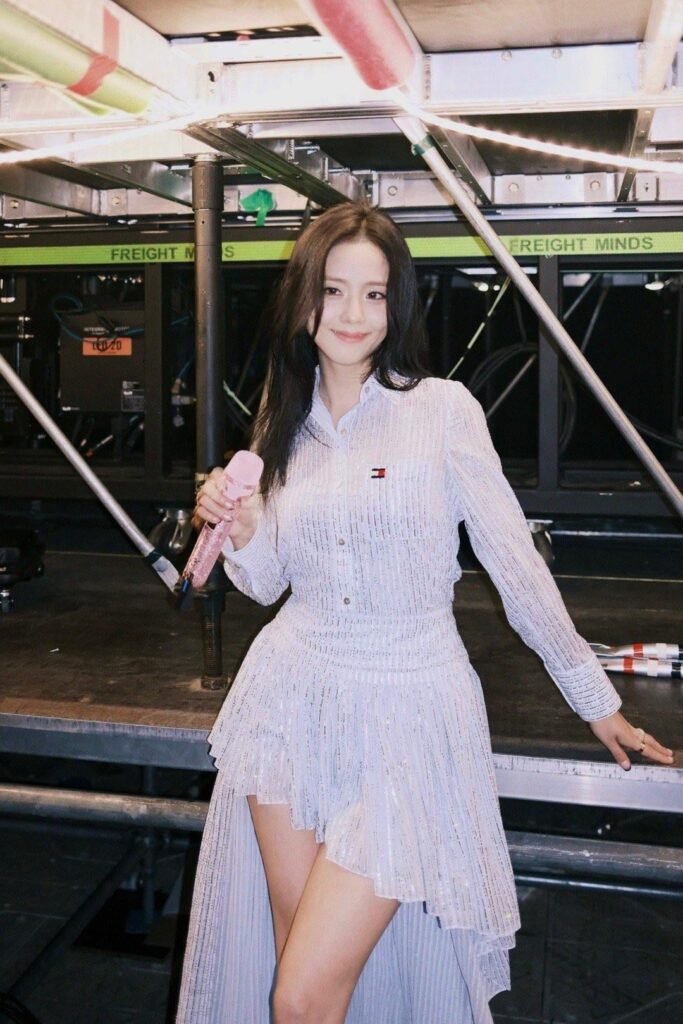 250731 Jisoo Weibo Update