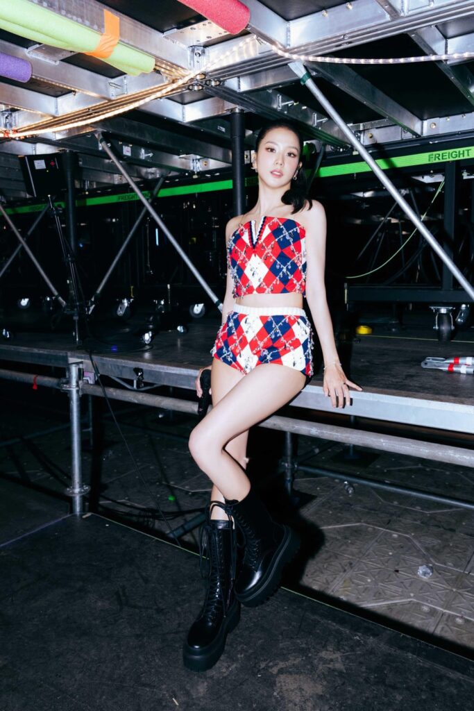 250801 JISOO APP Update | [📸] <DEADLINE> IN NEW YORK