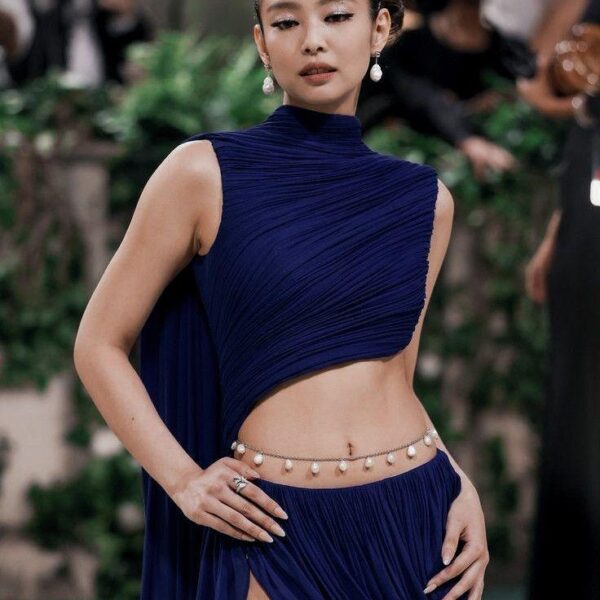 JENNIE - MET GALA 2024