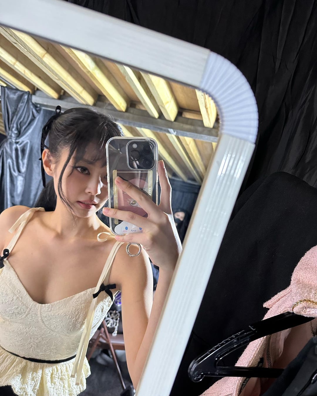 230124 Jennie Instagram Update