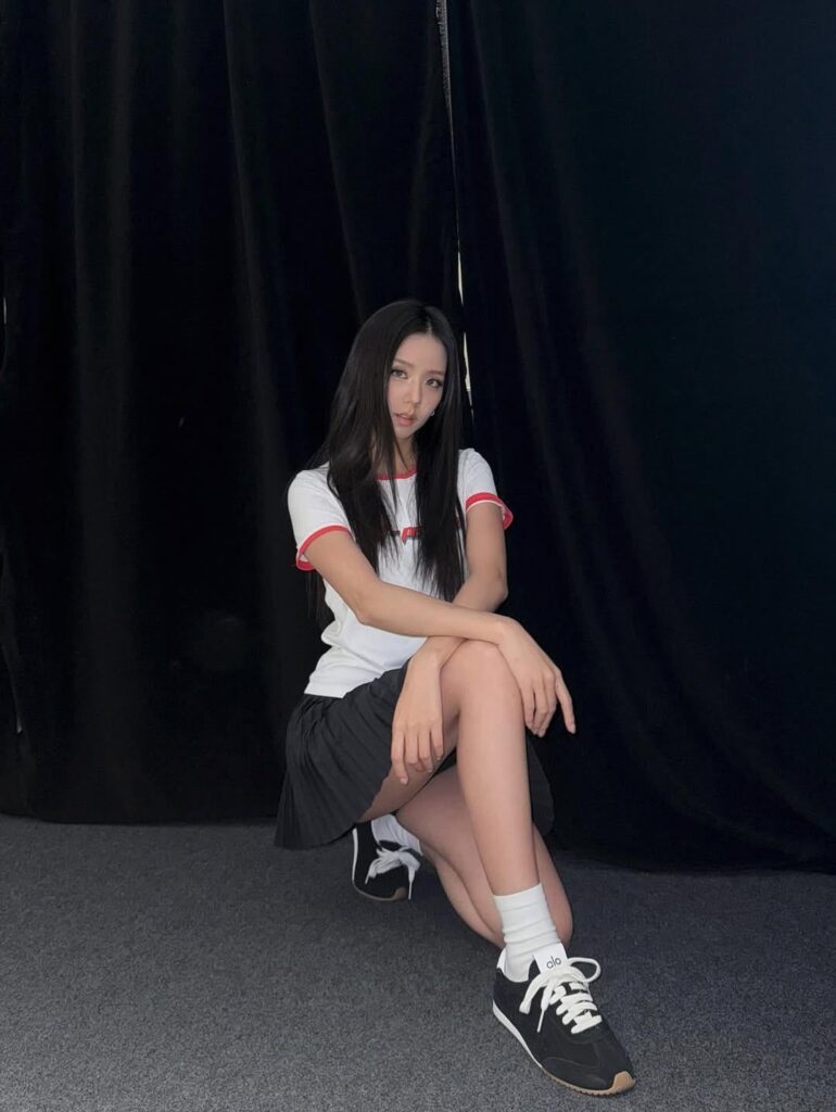 250818 Jisoo IG Update