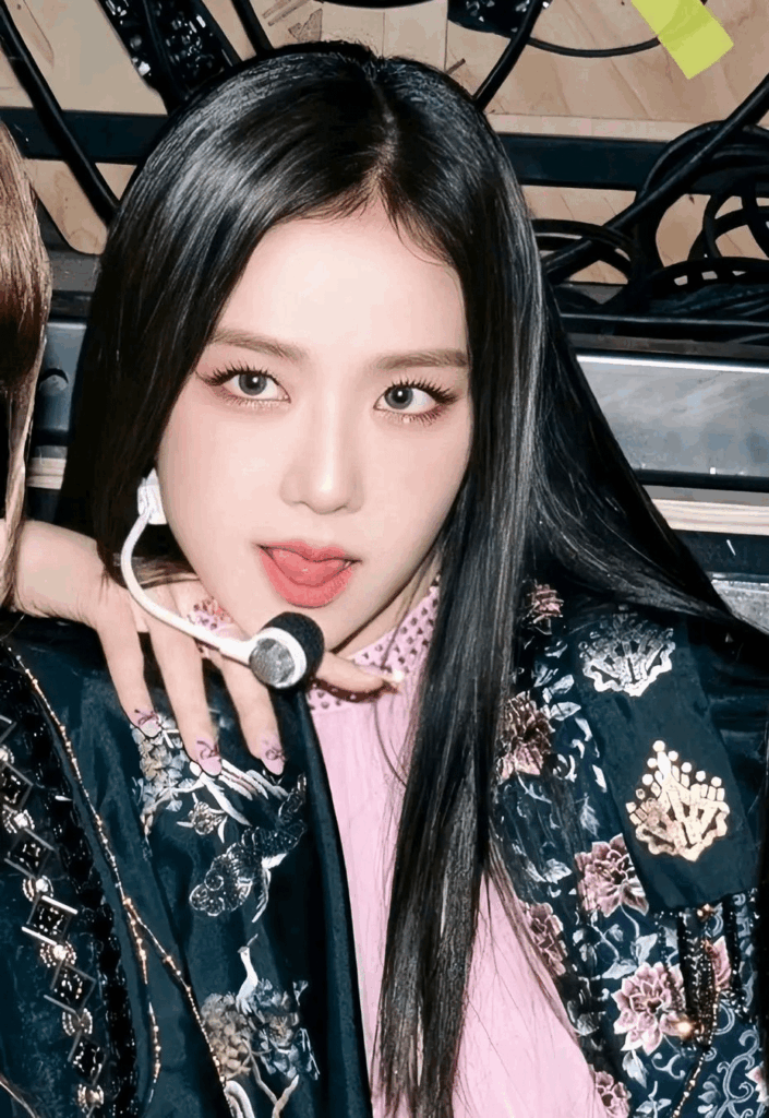 230425 Jisoo