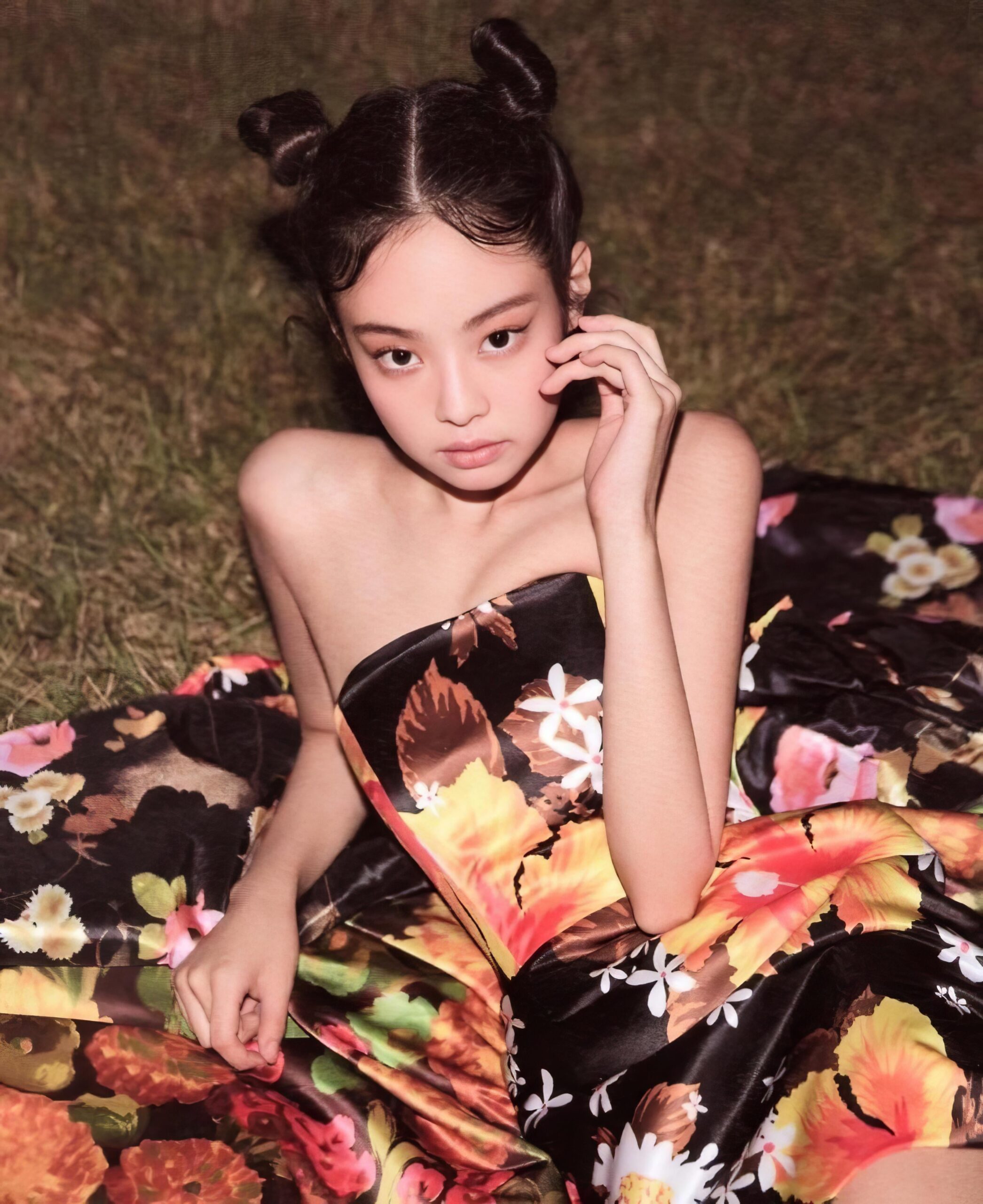 Jennie 'SOLO' photobook special edition scan