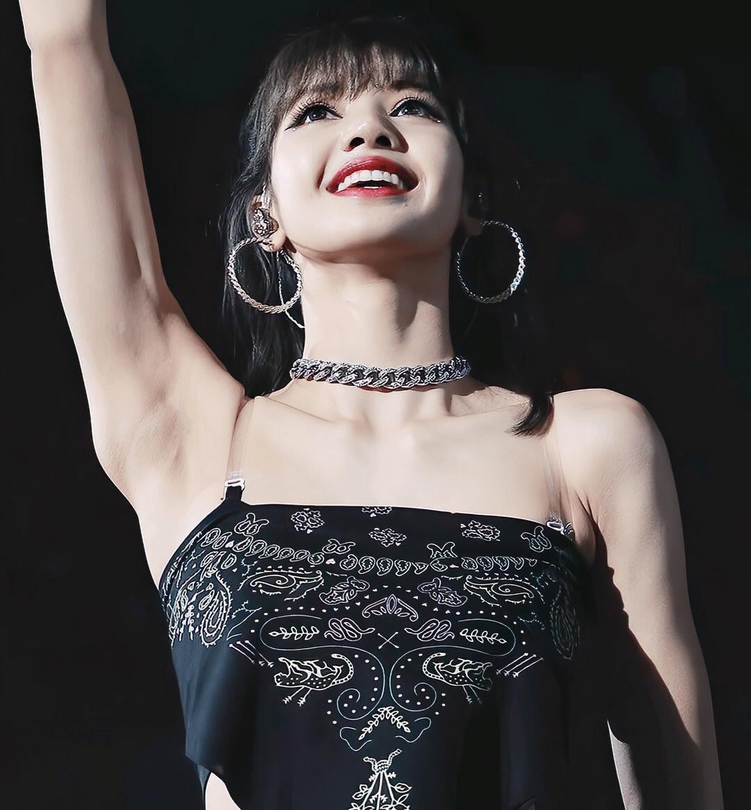 Lisa Armpit