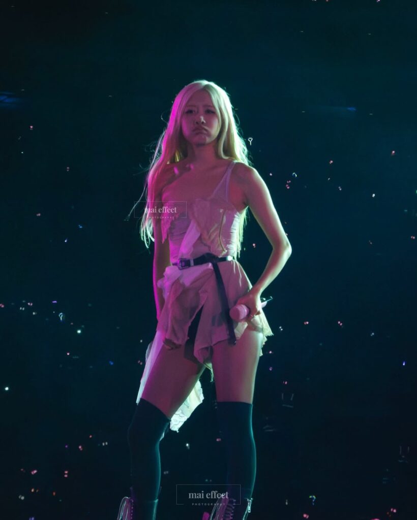Rosé @ world tour