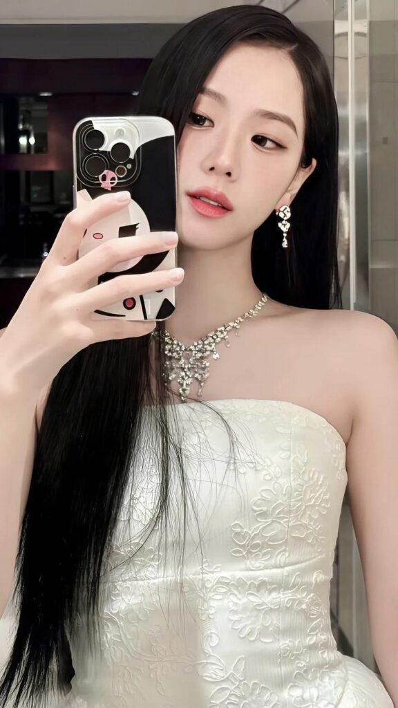 Jisoo — BLACKPINK