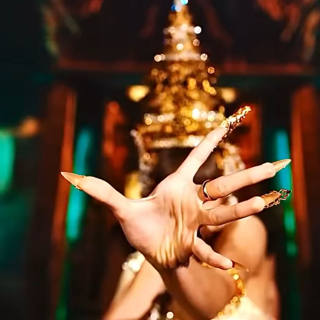 201009 since Lalisa dropped