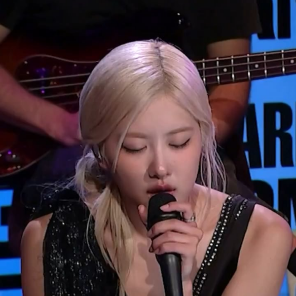 ROSÉ - ‘Norman F**king Rockwell (Lana Del Rey Cover)’ Live on The Howard Stern Show