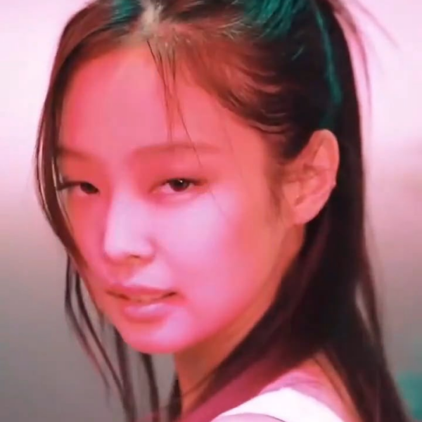 Jennie x Calvin Klein