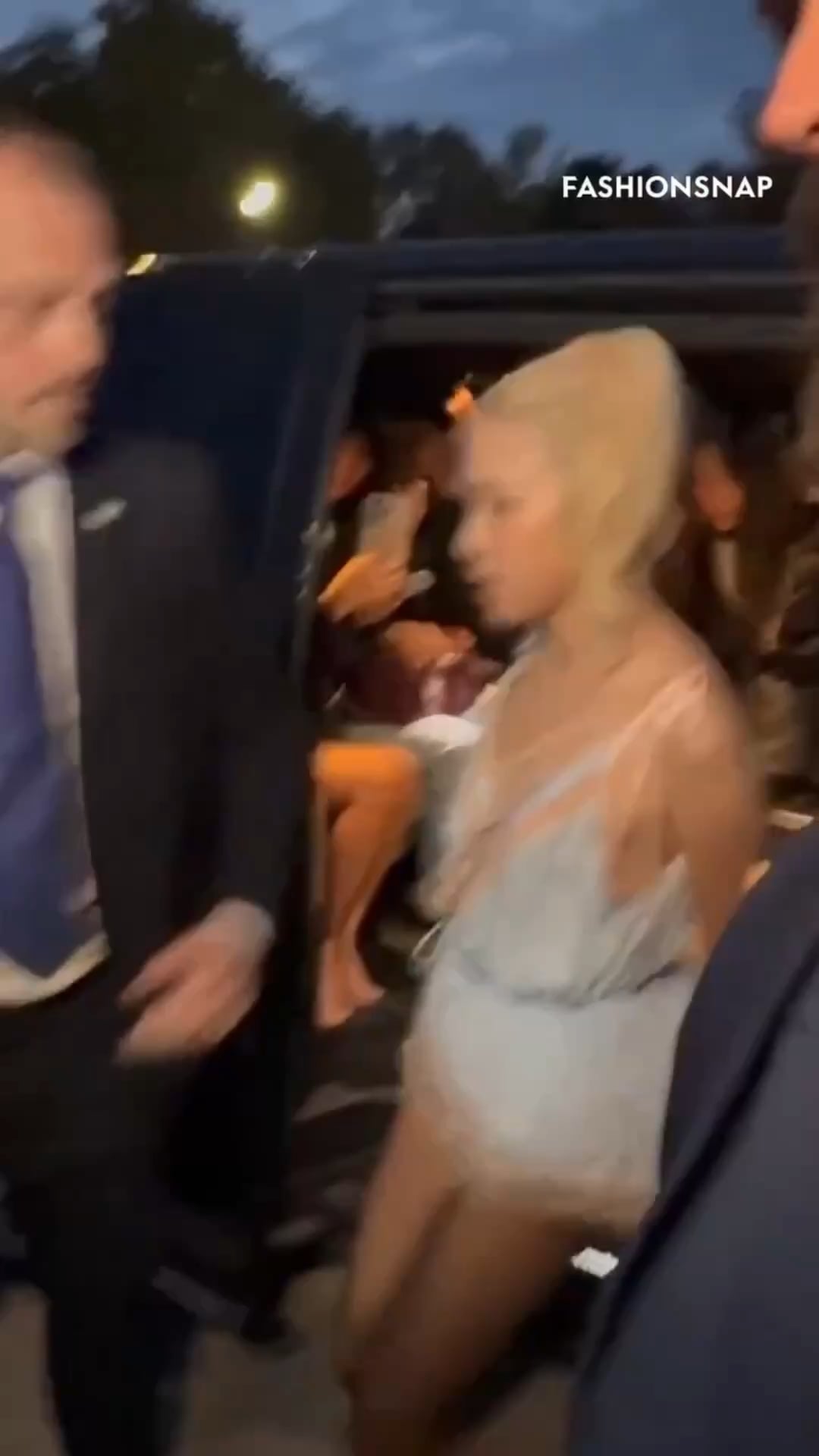 250929 Rosé @ SAINT LAURENT Paris Fashion Week