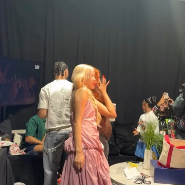 250930 Rosé (vampirehollie) IG Update w/ Cardi B