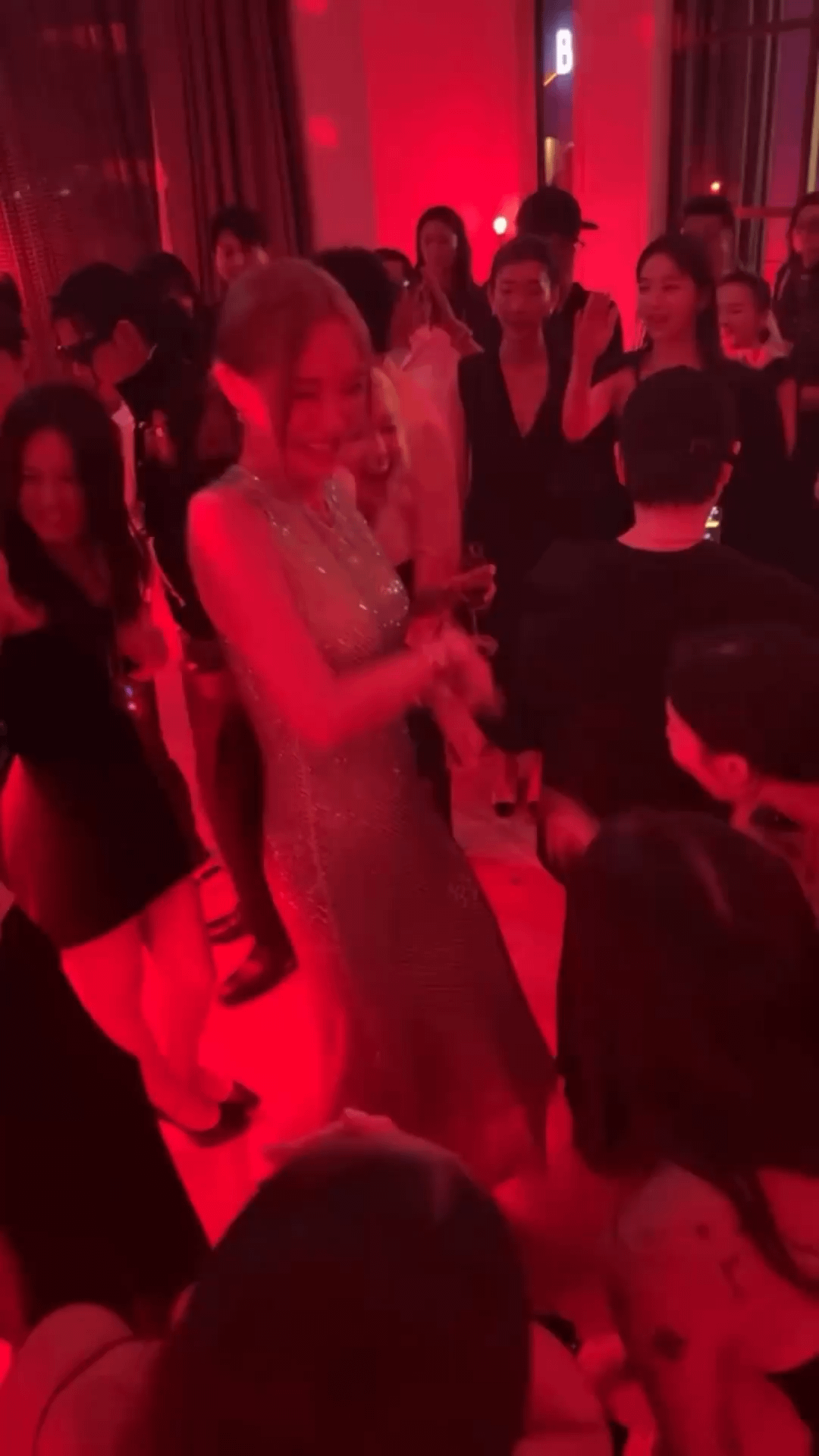 Rosé &amp; Jisoo @ Frieze Paradise Art Night in Seoul