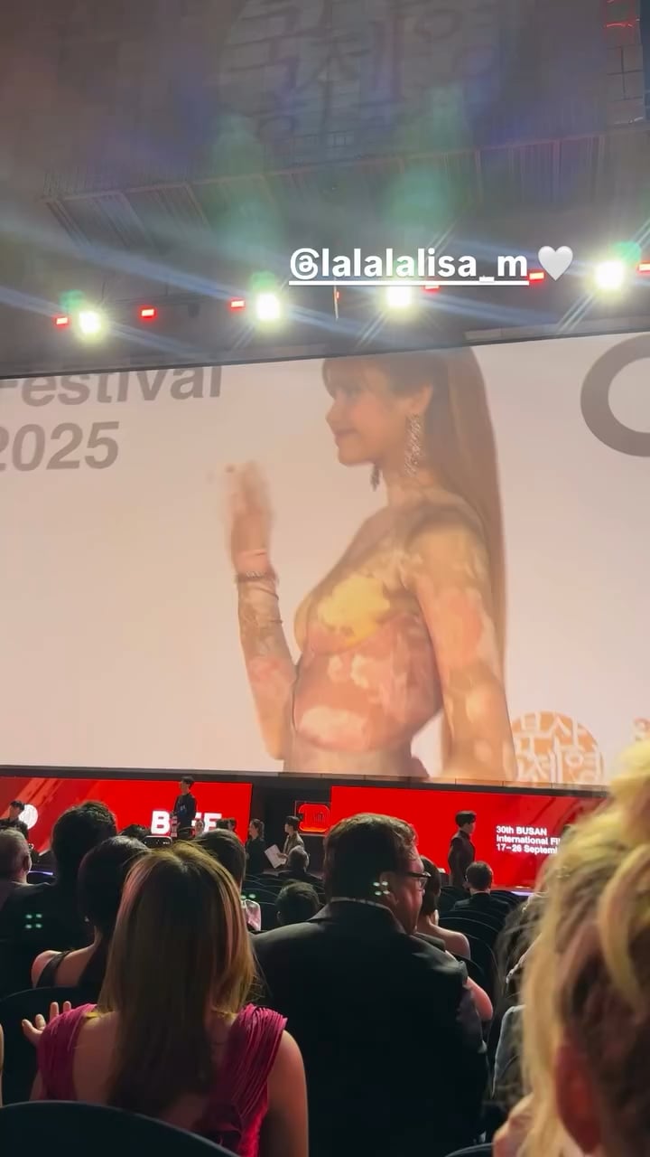 250917 Devano Danendra IG Story Update w/ Lisa