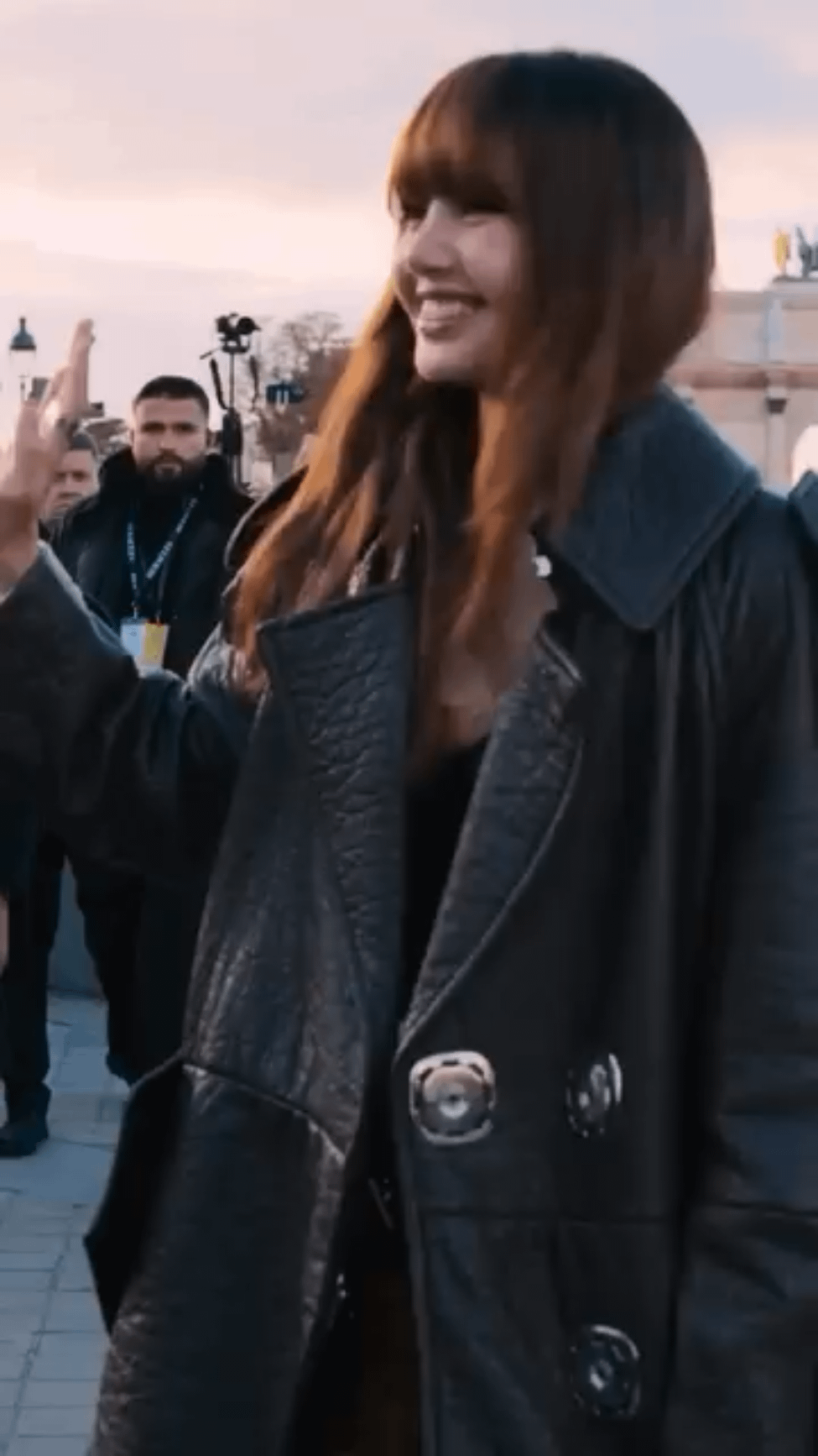 Lisa's smile when meeting fans🤍