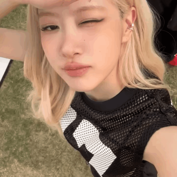 pumasportstyle IG Update with Rosé for Rosé×Puma| Rosie Collection