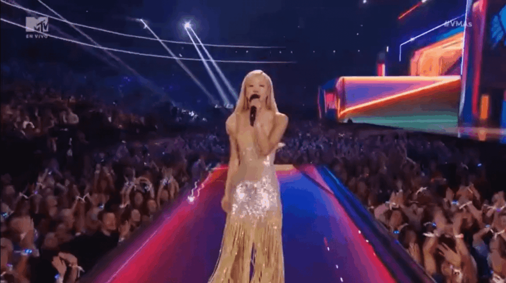 ROSÉ presenting Lady Gaga with her ‘The Dead Dance’ debut performance at the 2025 MTV VMAs
