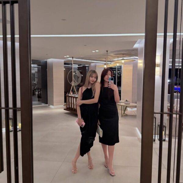 250902 heyalic_e IG Update w/ Lisa