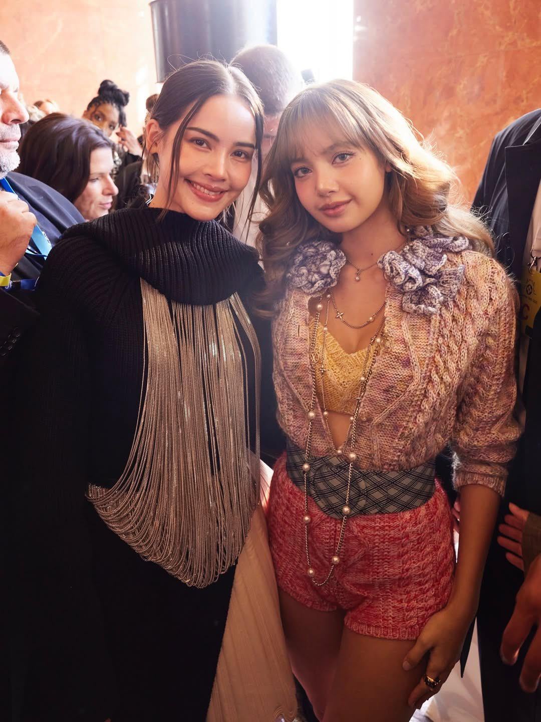 250930 Lisa w/ Yara @ LOUIS VUITTON Paris Fashion Week