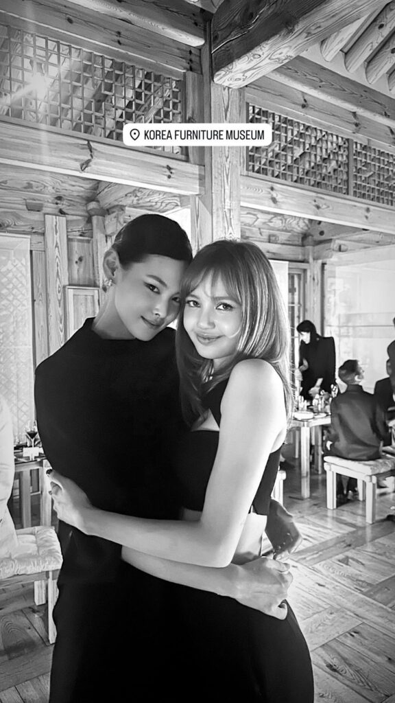 250902  __ellisinwonderland__ IG Story Update w/ Lisa