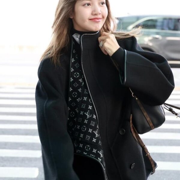 250927 Lisa @ Incheon International Airport (Departure to Paris) [newsen]