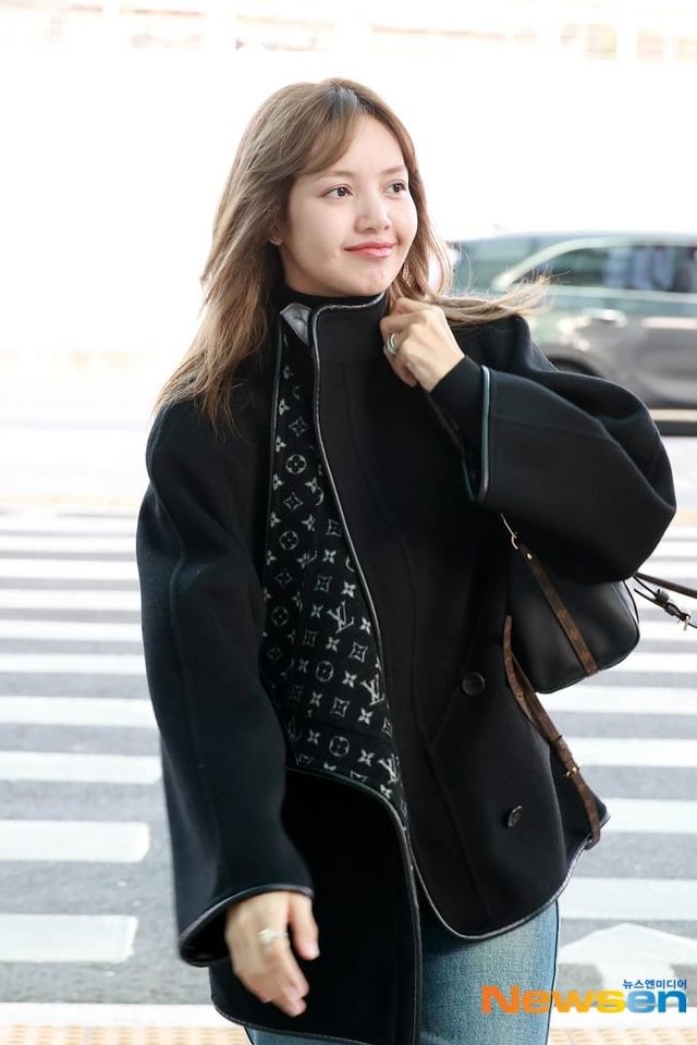 250927 Lisa @ Incheon International Airport (Departure to Paris) [newsen]
