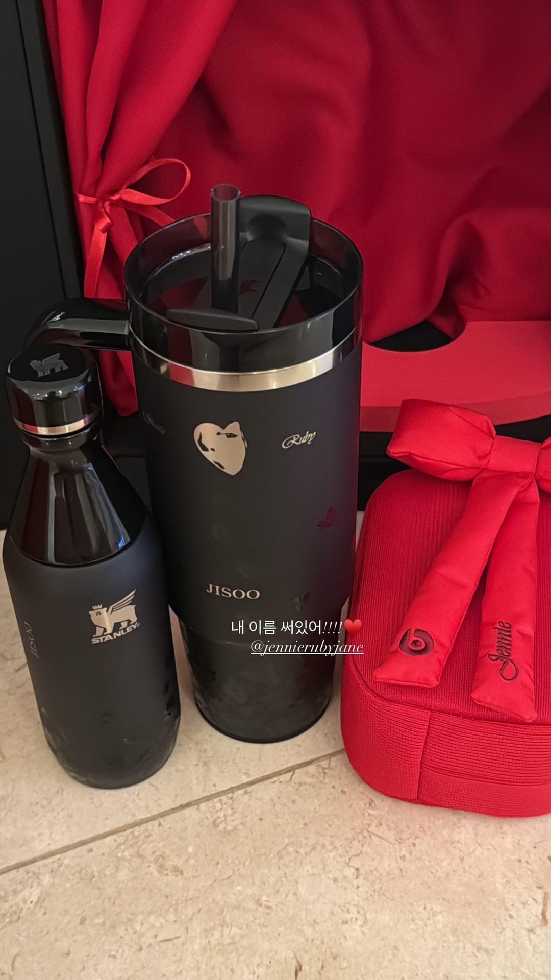 250921 Jisoo IG Story Update