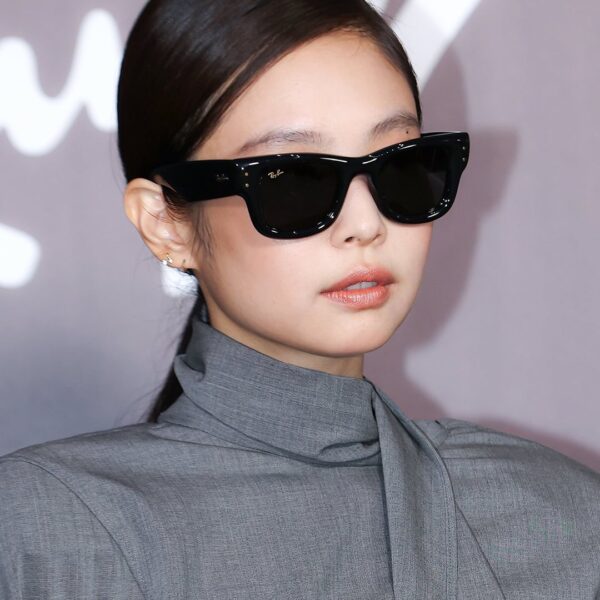 Jennie at Ray-Ban Photocall Event - 250904
