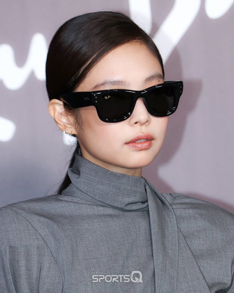 Jennie at Ray-Ban Photocall Event - 250904