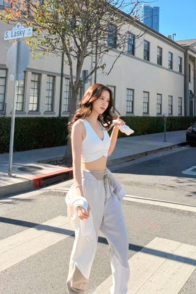 250423 Jisoo