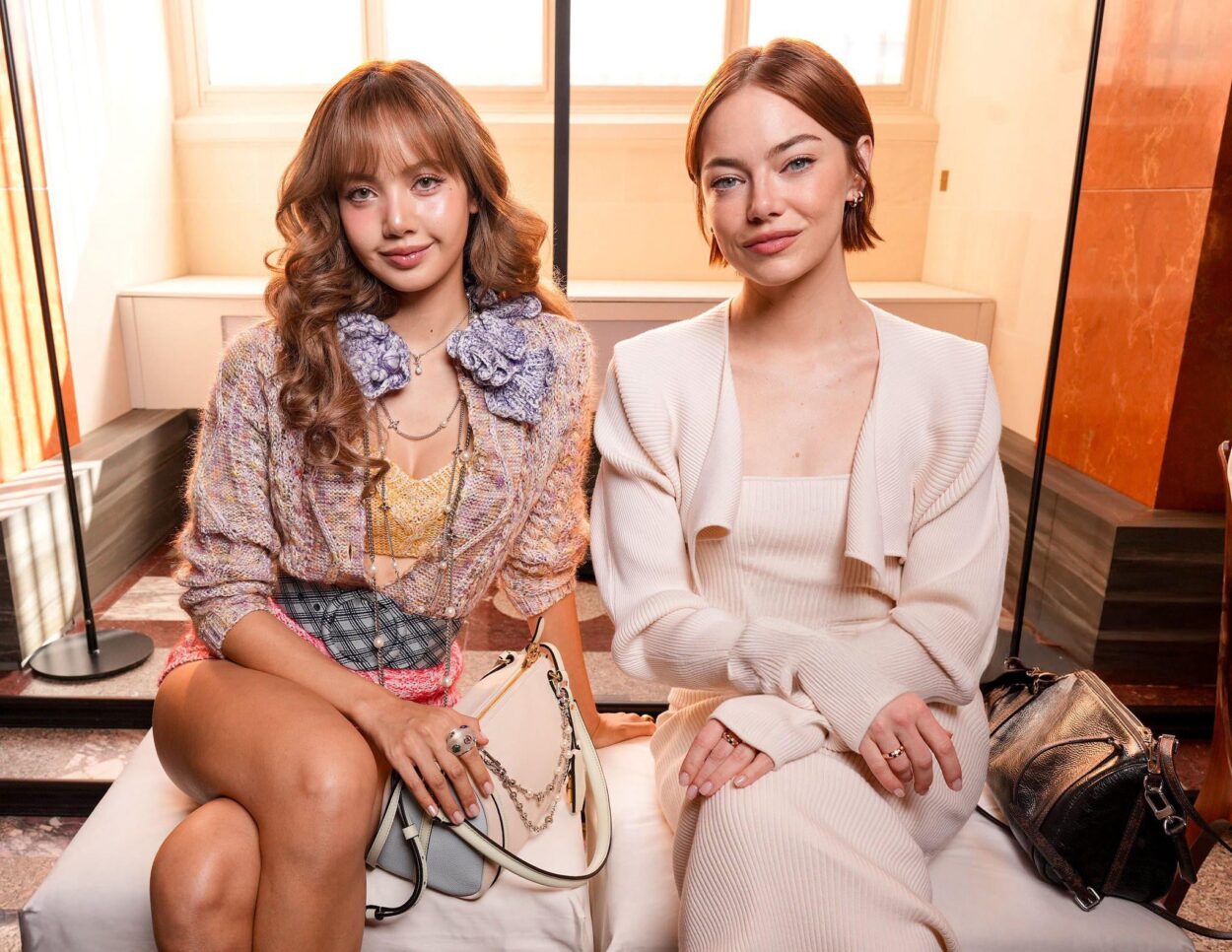 250930 Lisa w/ Emma Stone @ LOUIS VUITTON Paris Fashion Week