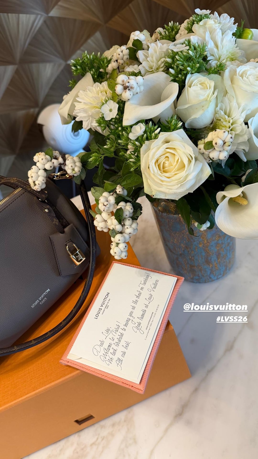 250930 Lisa IG Story Update