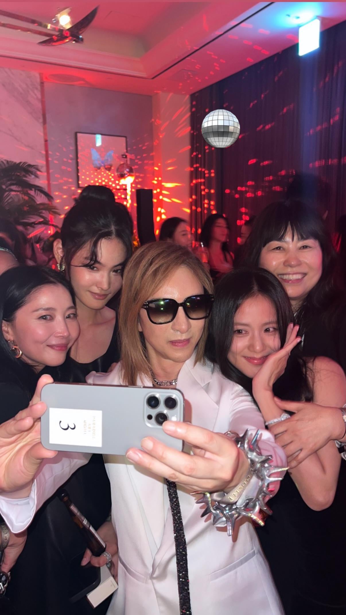 __ellisinwonderland__ IG Story Update w/ Jisoo &amp; Yoshiki