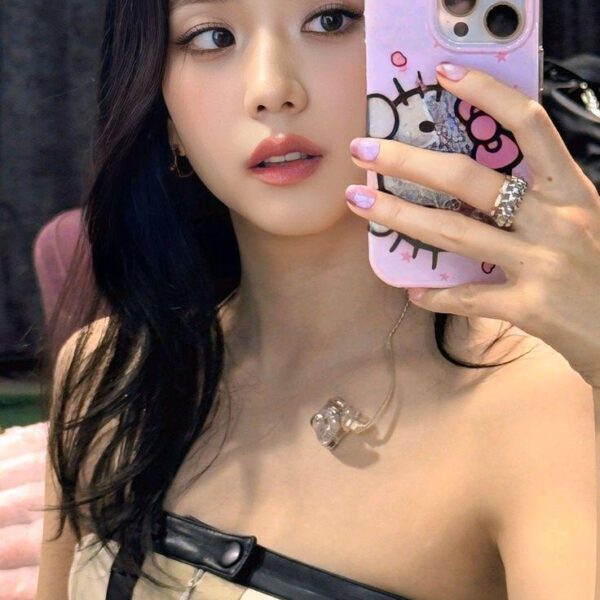 Jisoo - BLACKPINK