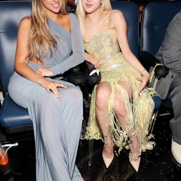 250907 Rosé & Tate McRae @ 2025 MTV Video Music Awards