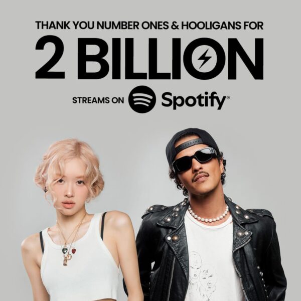 250920 ROSÉ & Bruno Mars - ‘APT.’ hits 2 BILLION STREAMS on Spotify! [Official Poster]