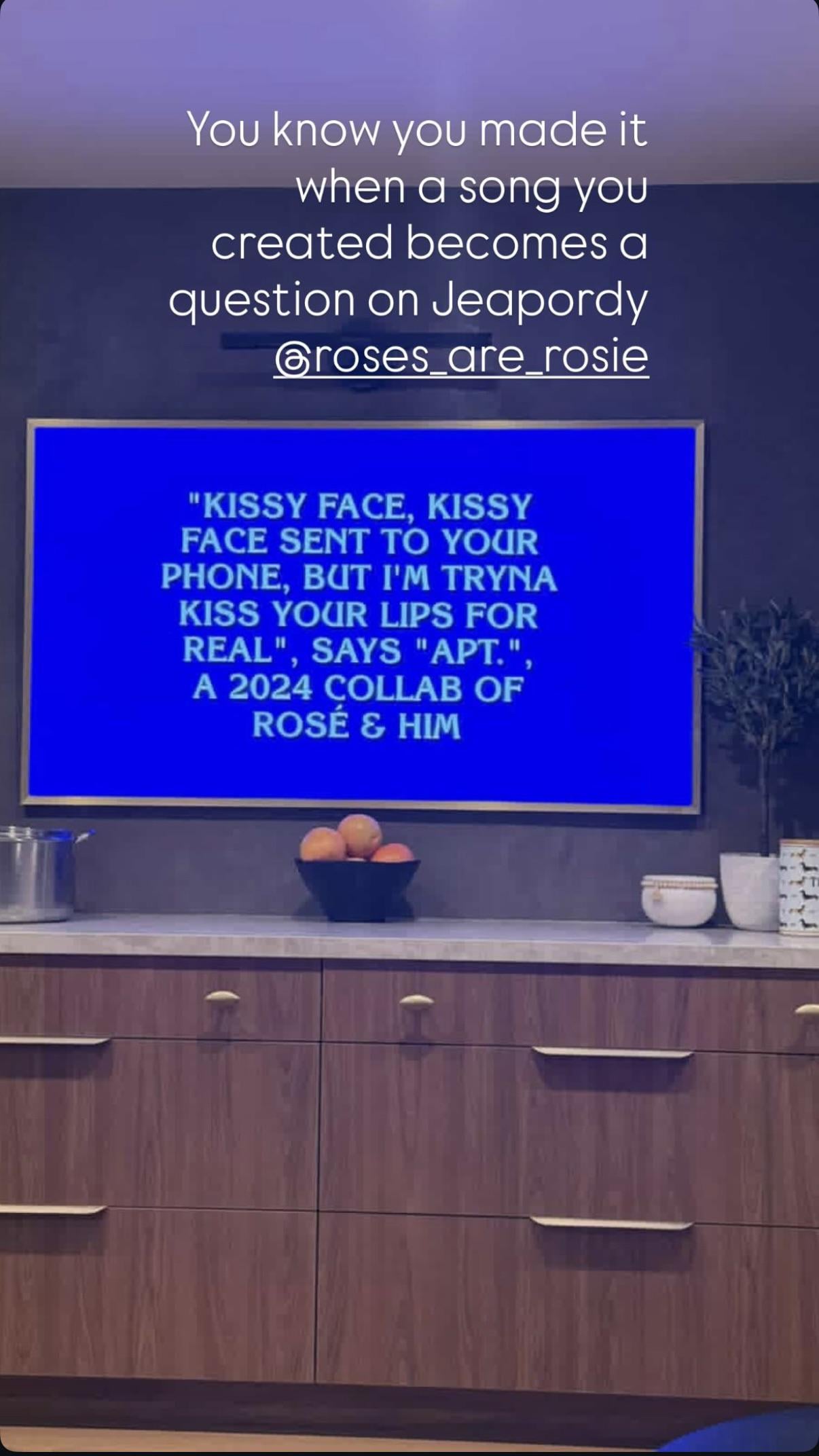 250924 rogetchahayed IG Story Update w/ ROSÉ