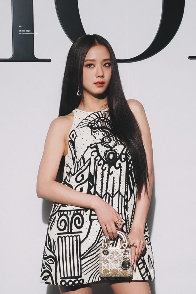 210928 Jisoo