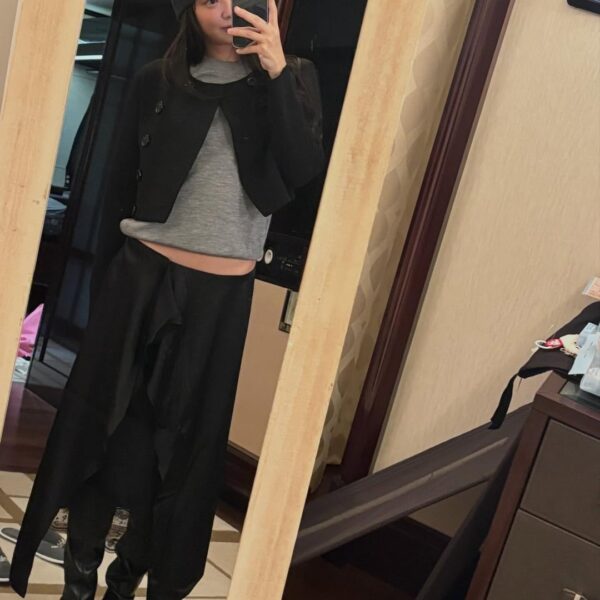 251008 Jennie IG Update