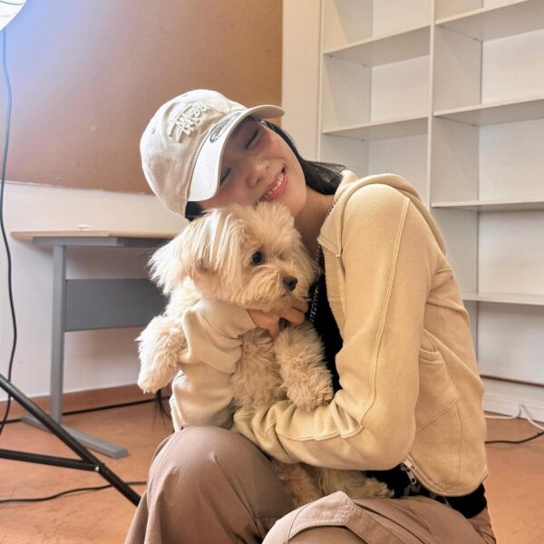 251005 Jisoo IG Update