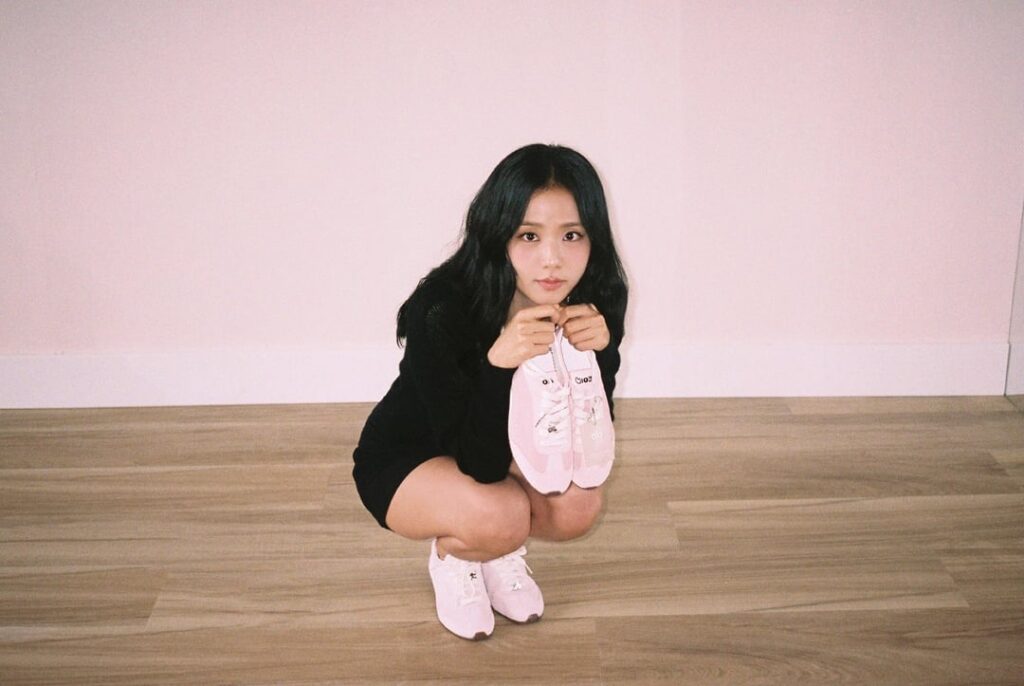251015 Jisoo Weibo Update
